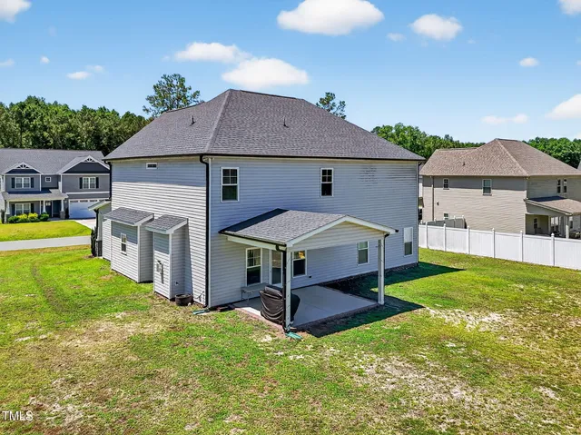 $430,500 | 414 Fallingbrook Drive, Kenly, NC 27542