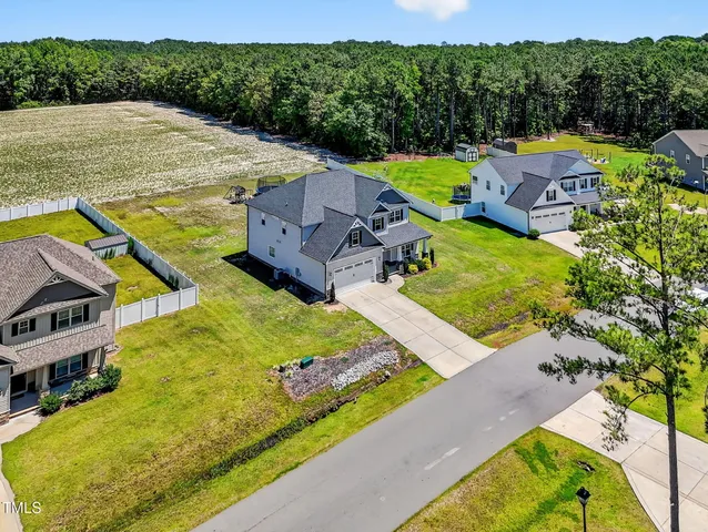 $430,500 | 414 Fallingbrook Drive, Kenly, NC 27542