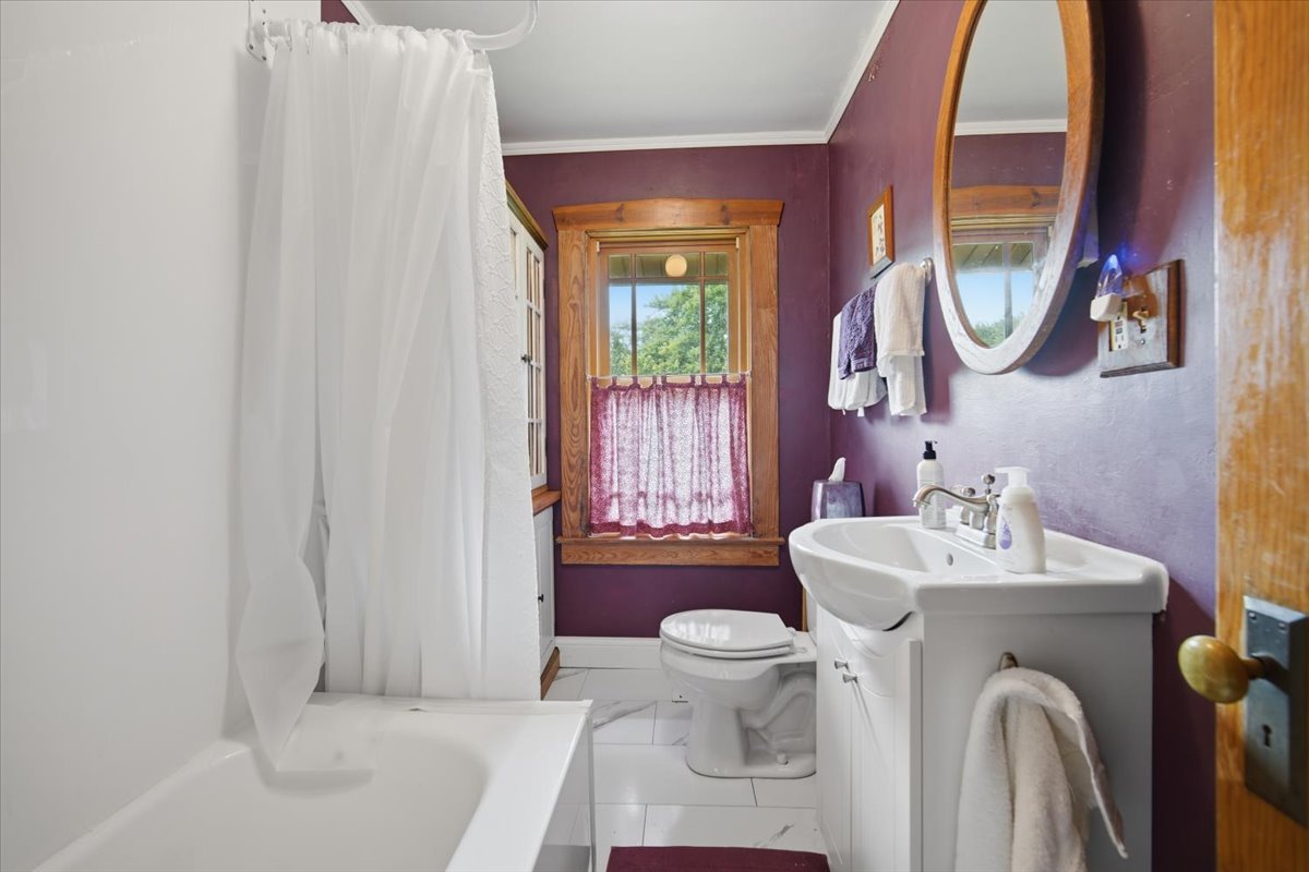 2322 Washington Road Bloomington, IL 61705 - Photo 22 of 32 Gallery Image 22
