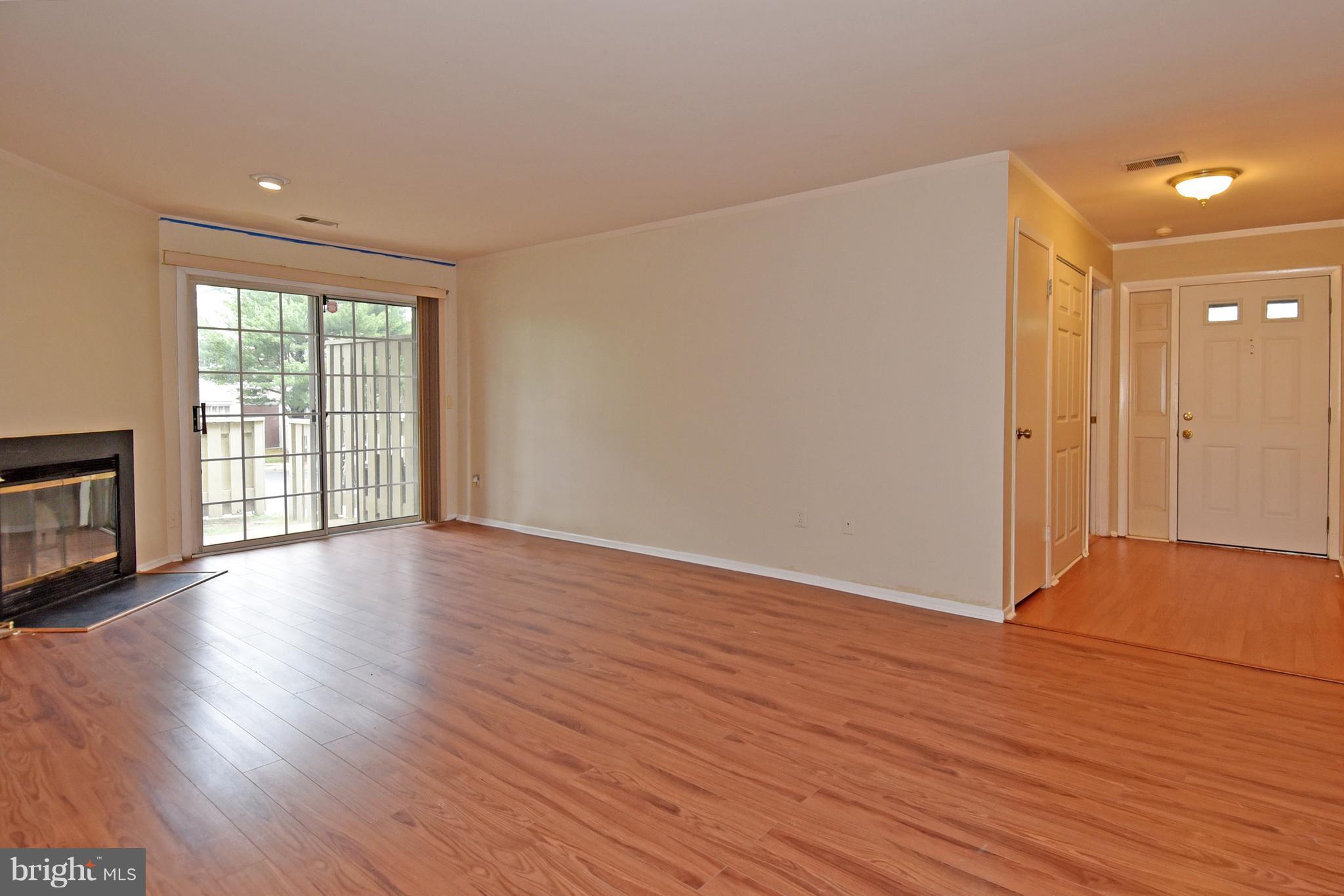 13111 Conductor Way, Unit 238 Silver Spring, MD 20904 - Photo 5 of 30 Living room