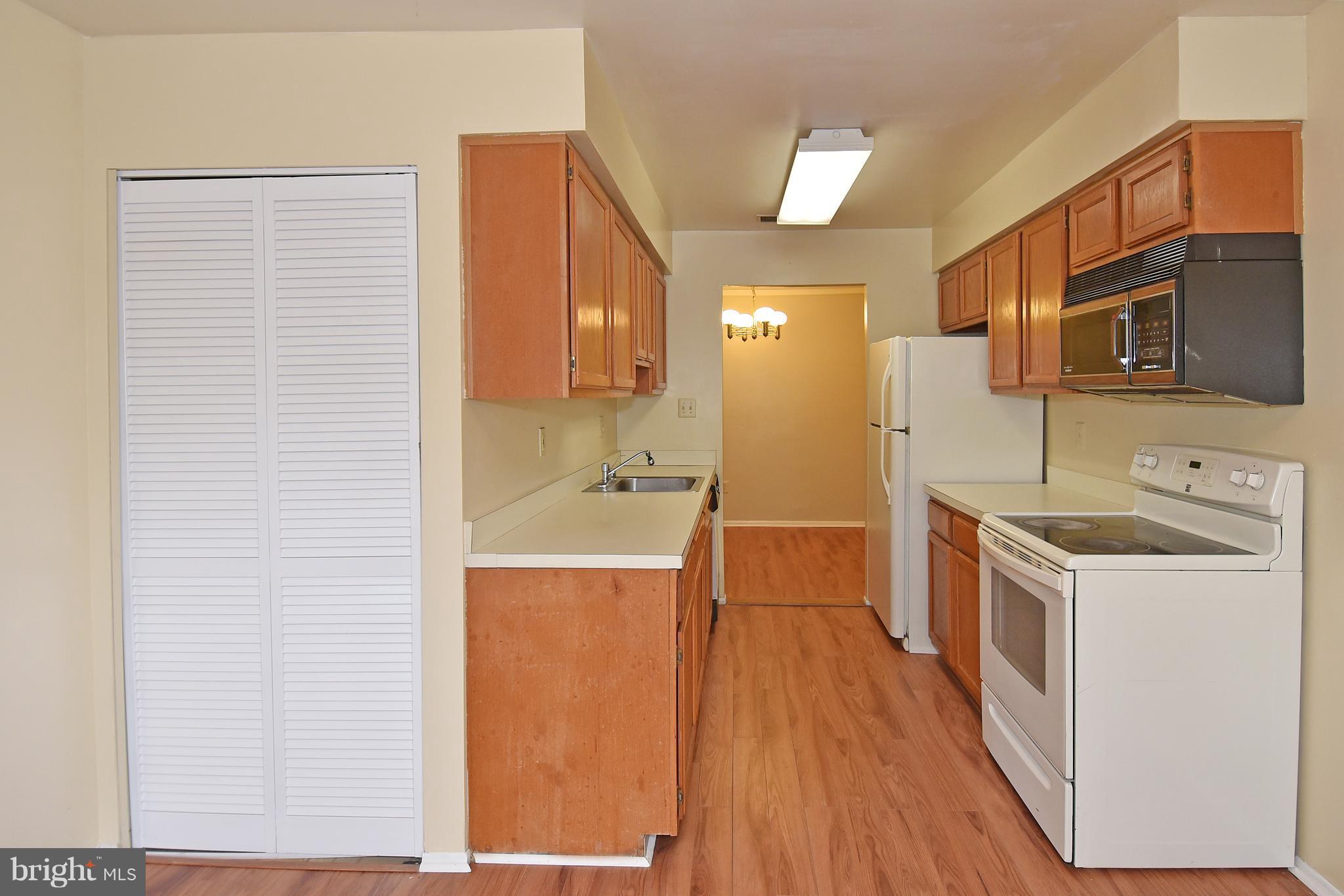 13111 Conductor Way, Unit 238 Silver Spring, MD 20904 - Photo 8 of 30 Kitchen