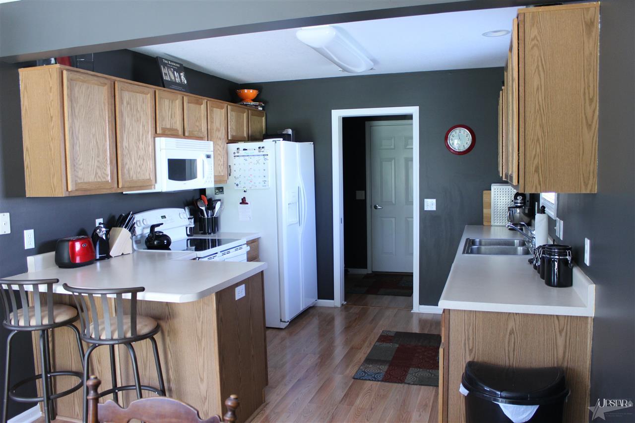 1231 Eastridge Drive Decatur, IN 46733 - Photo 11 of 30 Gallery Image 11