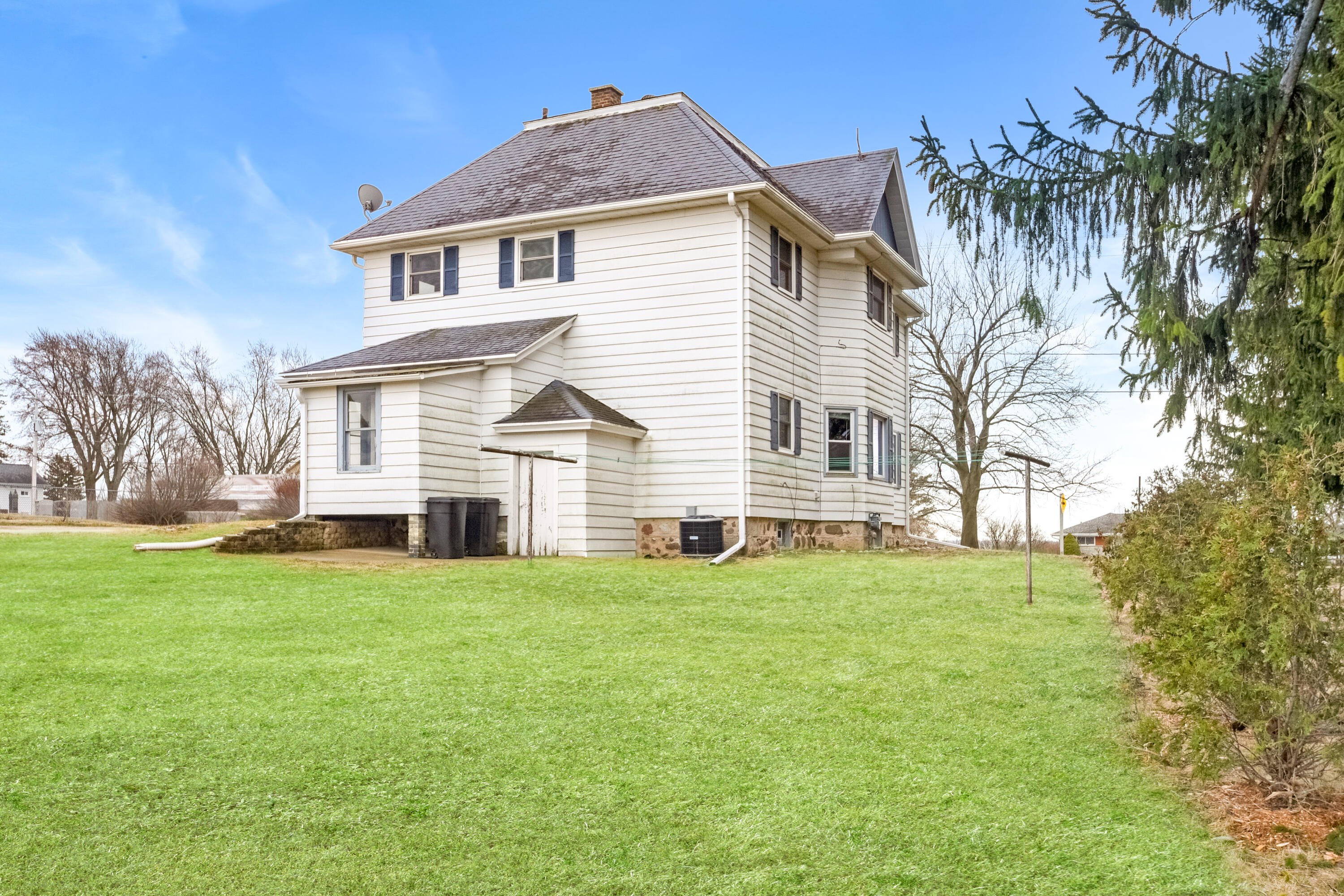 W6552 State Highway 144 Sherman, WI 53075 - Photo 20 of 20 Newer roof and windows
