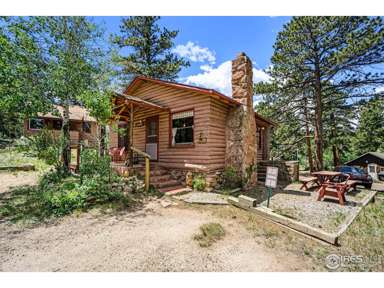 Welcome to the Navajo Cabin!