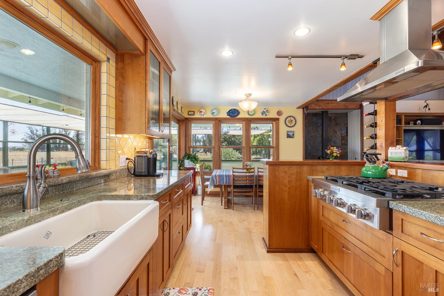 2510 Woolsey Road Windsor, CA 95492 - Photo 20 of 99