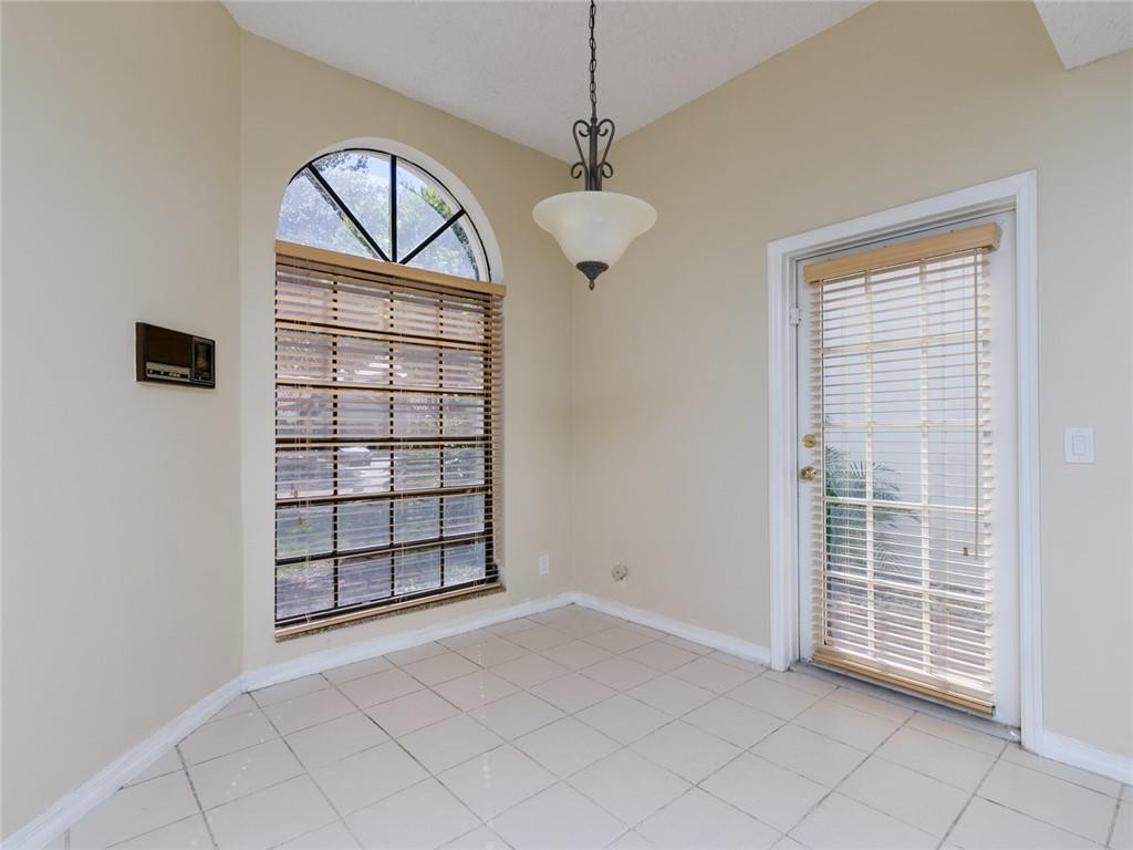 23049 Via Stel Boca Raton, FL 33433 - Photo 8 of 40 Eat in Kitchen