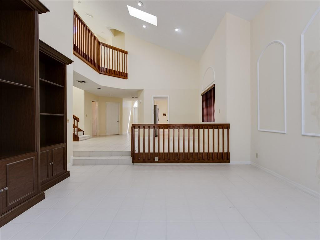 23049 Via Stel Boca Raton, FL 33433 - Photo 9 of 40 Living room/Dining room