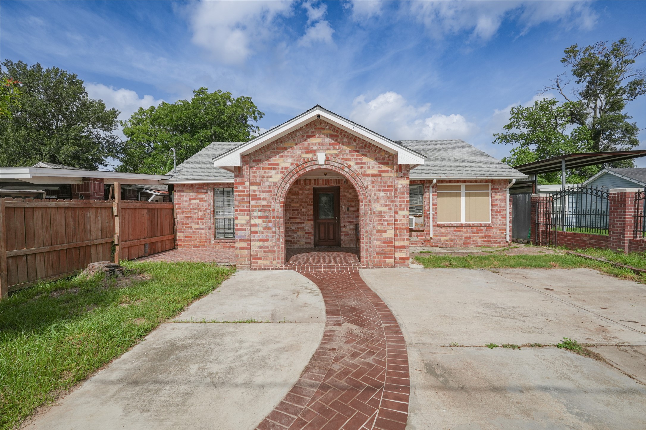 7613 Appleton Street Houston, TX 77022 - Photo 2 of 23 Your next investment is ready for you.