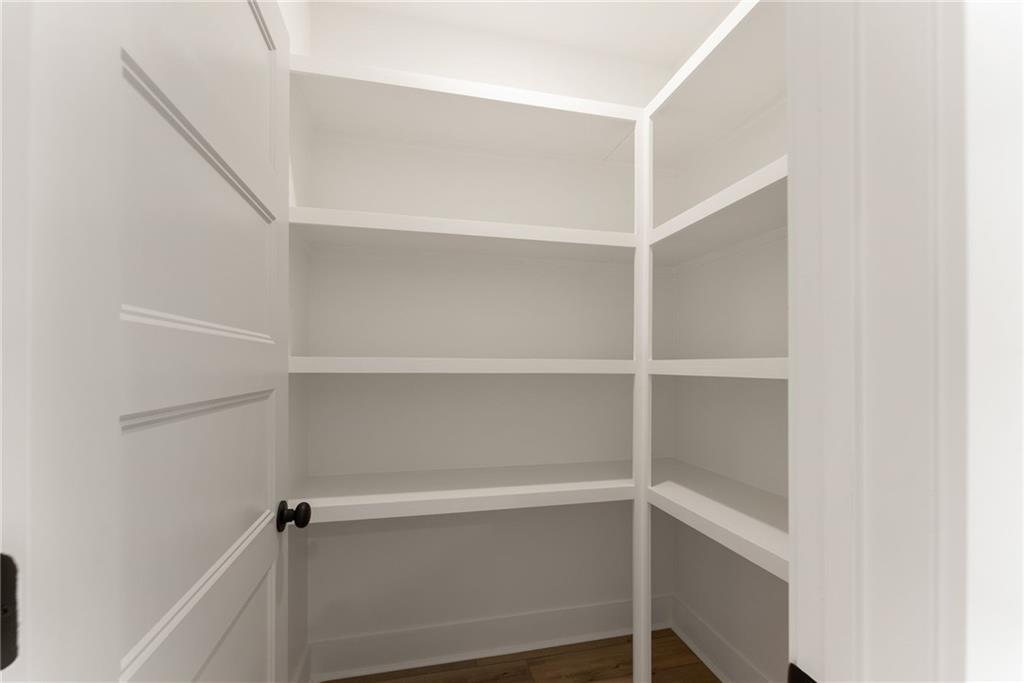 9220 Waldrip Road Gainesville, GA 30506 - Photo 8 of 53