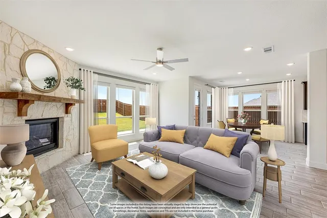 $574,990 | 220 Claywood Drive, Glenn Heights, TX 75154