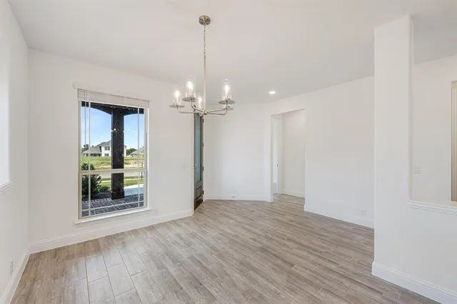 $574,990 | 220 Claywood Drive, Glenn Heights, TX 75154