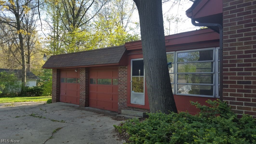3712 Kent Road Stow, OH 44224 - Photo 3 of 13