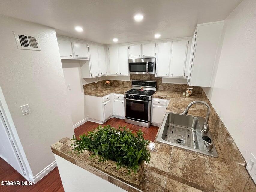 540 Spring Road, Unit 94 Moorpark, CA 93021 - Photo 7 of 22 20250530224317657619000000-o