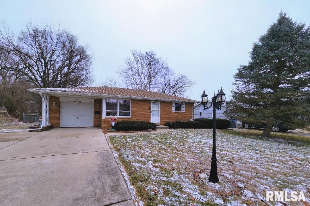 310 Brookview Road East Peoria, IL 61611 - Photo 1 of 21 Gallery Image 1