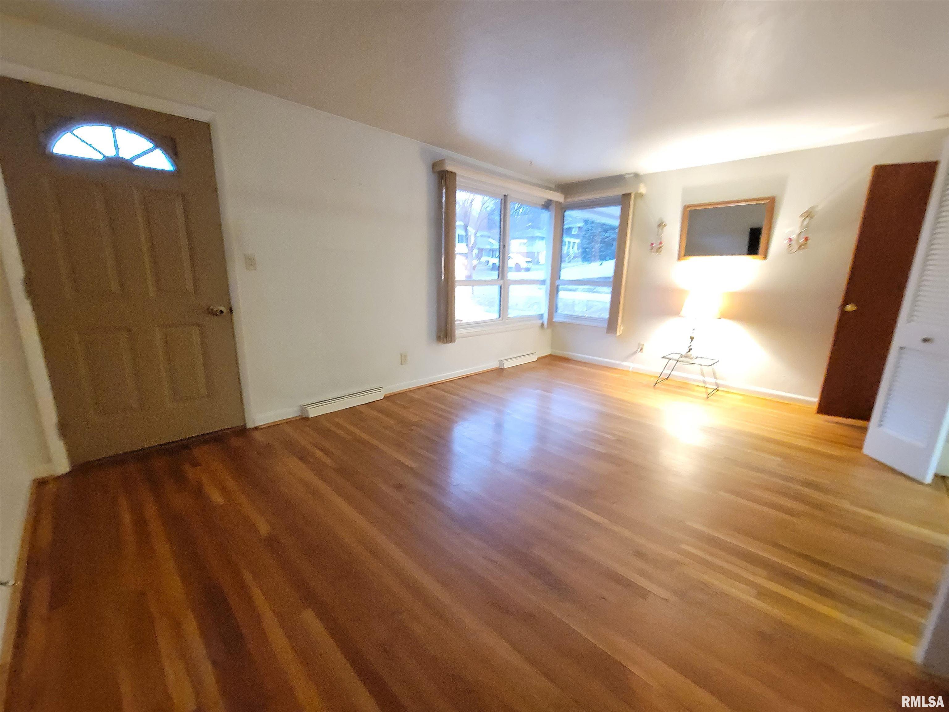 310 Brookview Road East Peoria, IL 61611 - Photo 7 of 21 Gallery Image 7