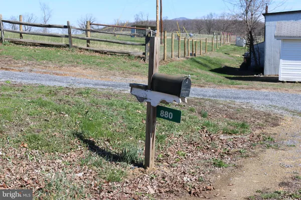 $40,000 | 880 Tom Cox Road, Petersburg, WV 26847