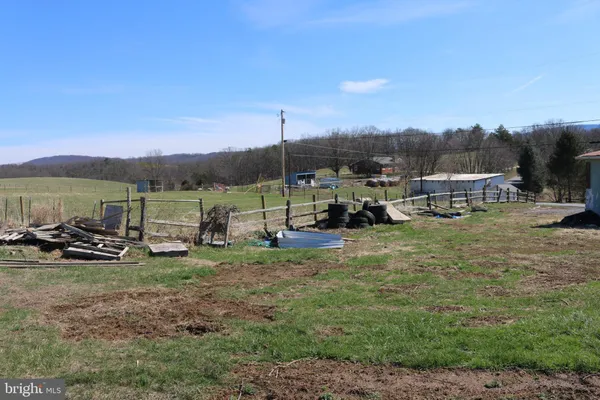 $40,000 | 880 Tom Cox Road, Petersburg, WV 26847