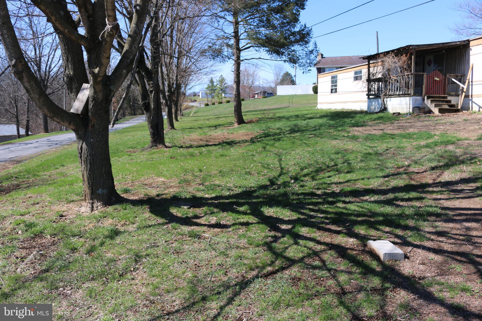 880 Tom Cox Road Petersburg, WV 26847 - Photo 9 of 16