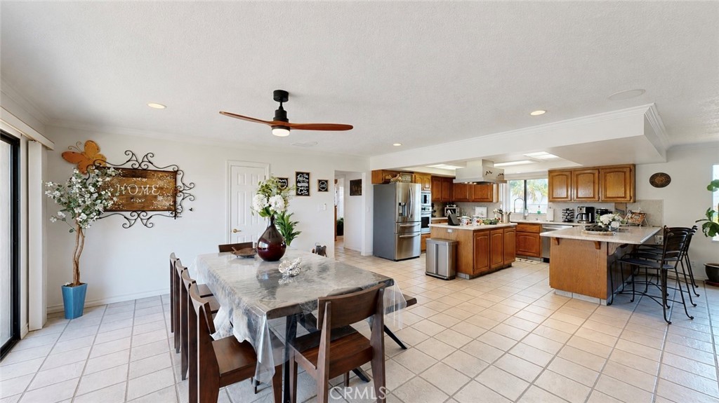 17850 Vista Del Lago Drive Riverside, CA 92503 - Photo 16 of 75