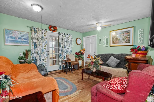 $210,000 | 2197 Harvey Point Road, Hertford, NC 27944