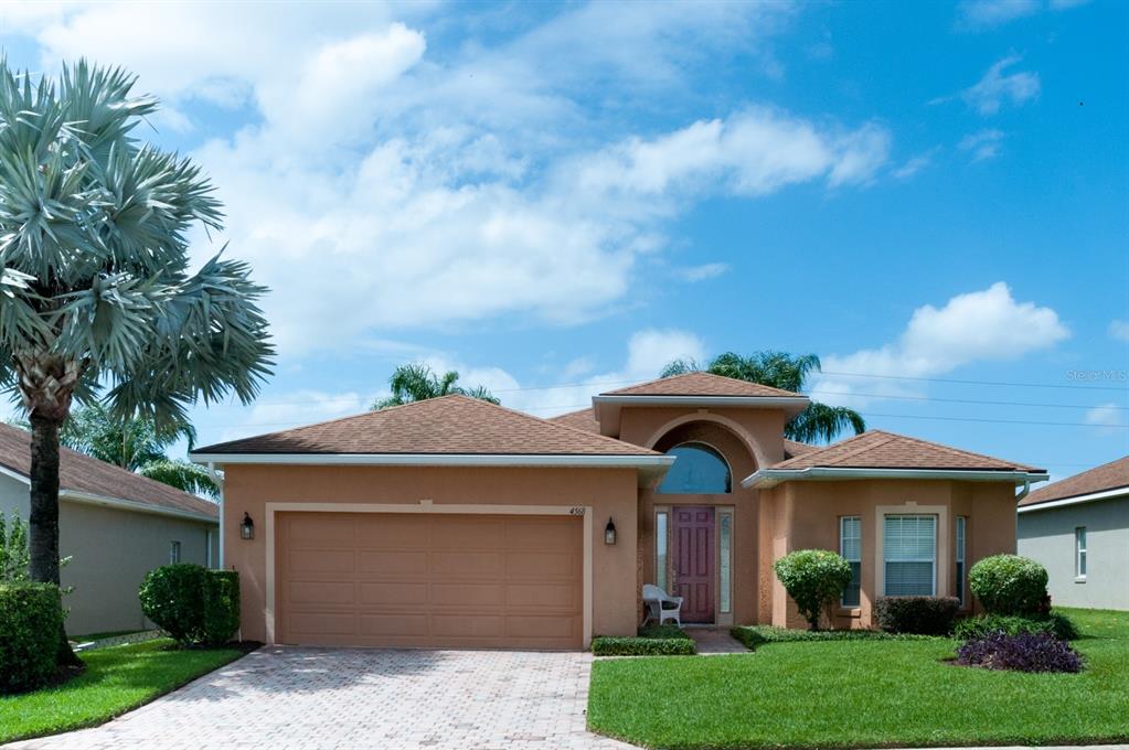 This 3 bed/2 bath Biscayne floor plan home is in ready to move in condition.