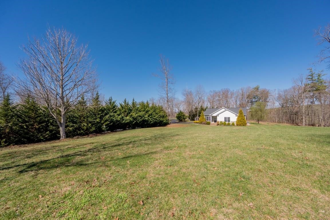 4555 Old Stage Road Radford, VA 24141 - Photo 49 of 60 Gallery Image 49
