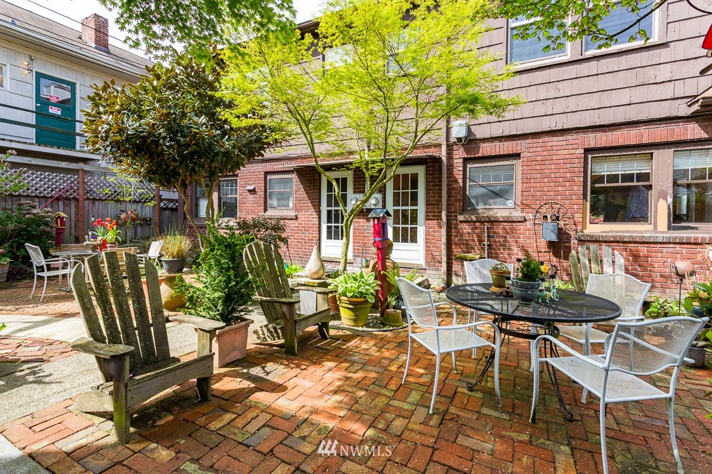 2609 Rucker Avenue Everett, WA 98201 - Photo 14 of 15 a view of a chairs and table in a patio