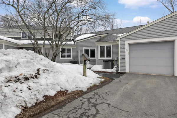 $439,900 | 79 Walden Pond Drive, Nashua, NH 03064