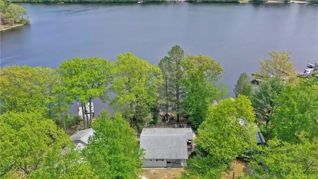 $548,900 | 490 Court House Lane, Burrillville, RI 02859