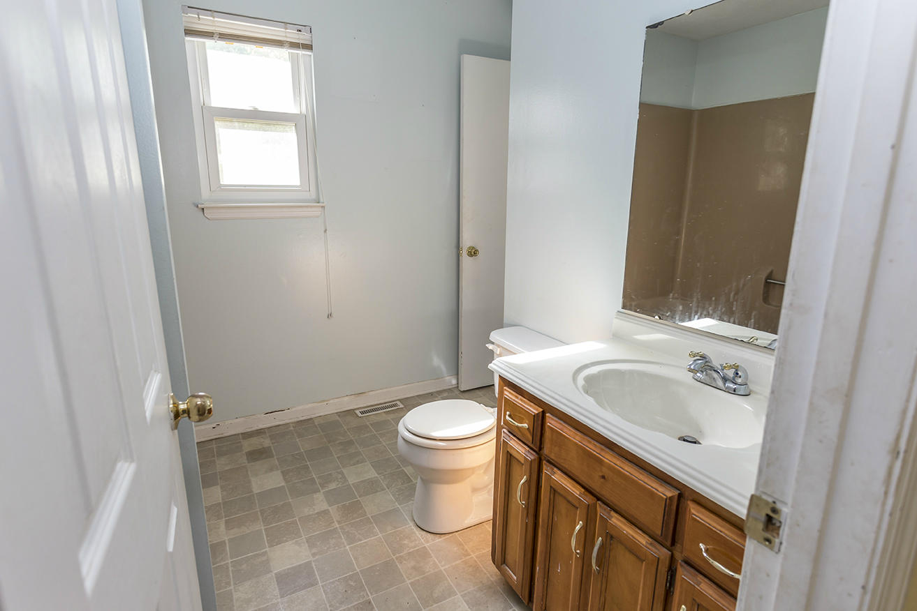 507 Van Davis Road Georgetown, TN 37336 - Photo 2 of 14 bath c