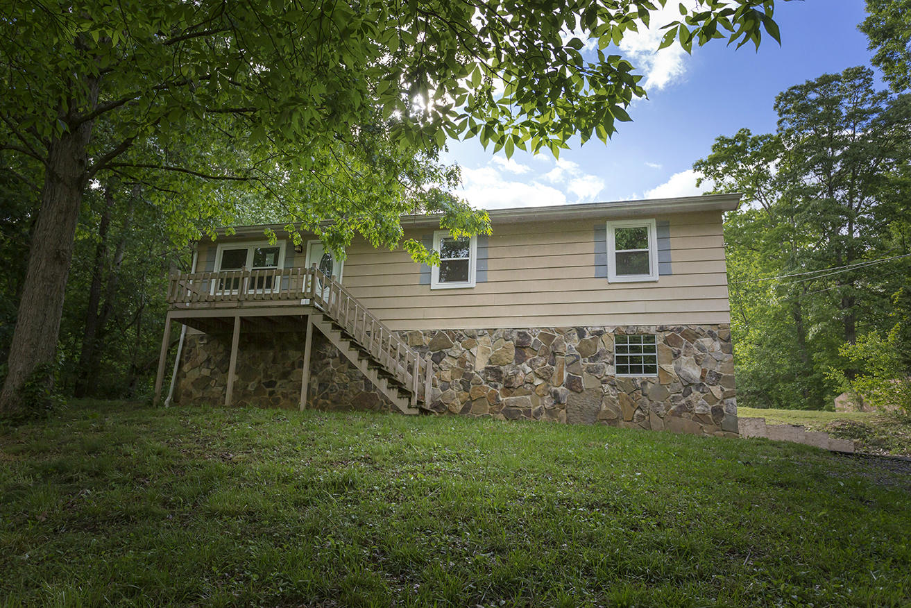 507 Van Davis Road Georgetown, TN 37336 - Photo 10 of 14 Front