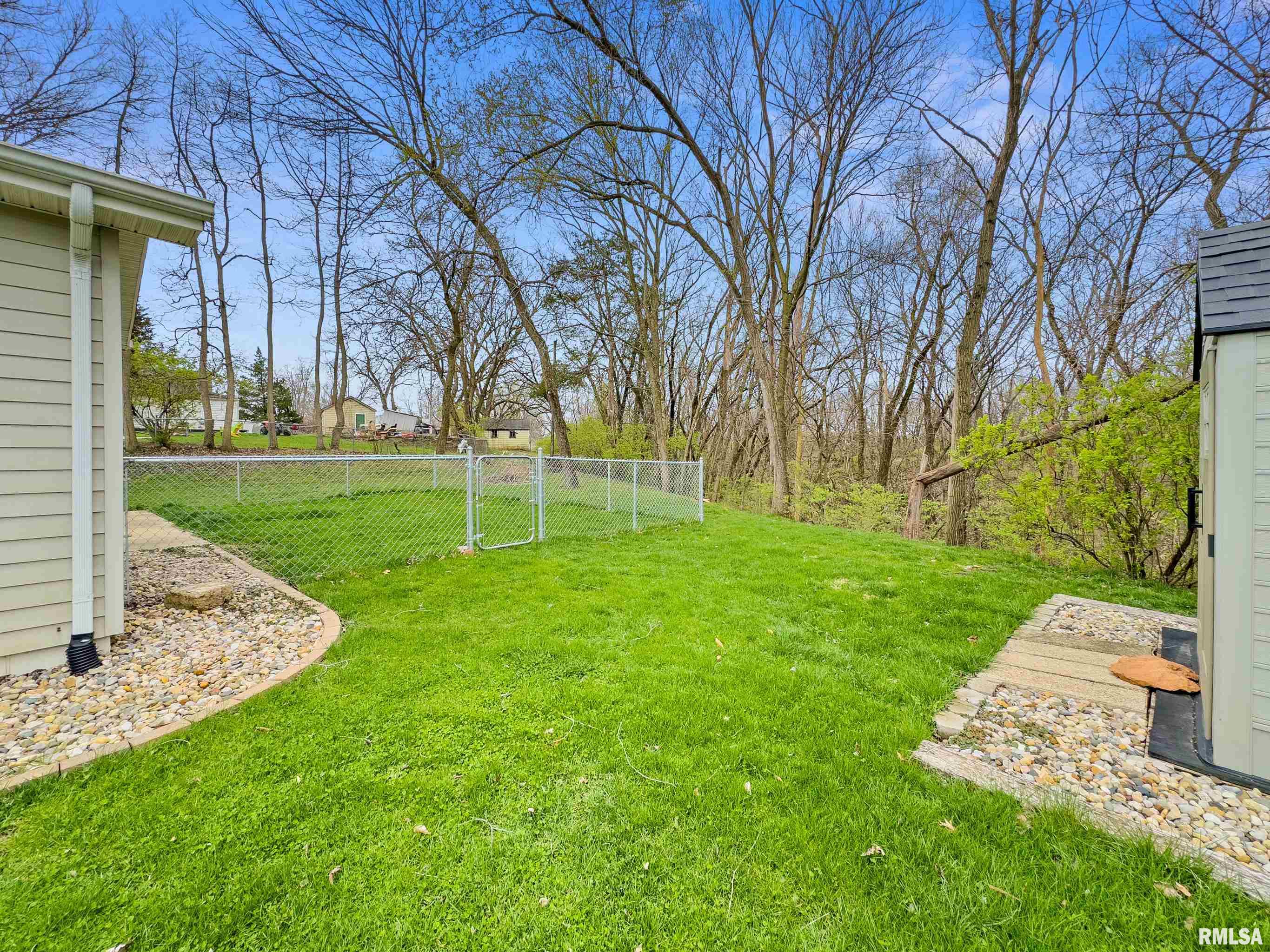 23865 Veterans Road Morton, IL 61550 - Photo 4 of 33 Gallery Image 4