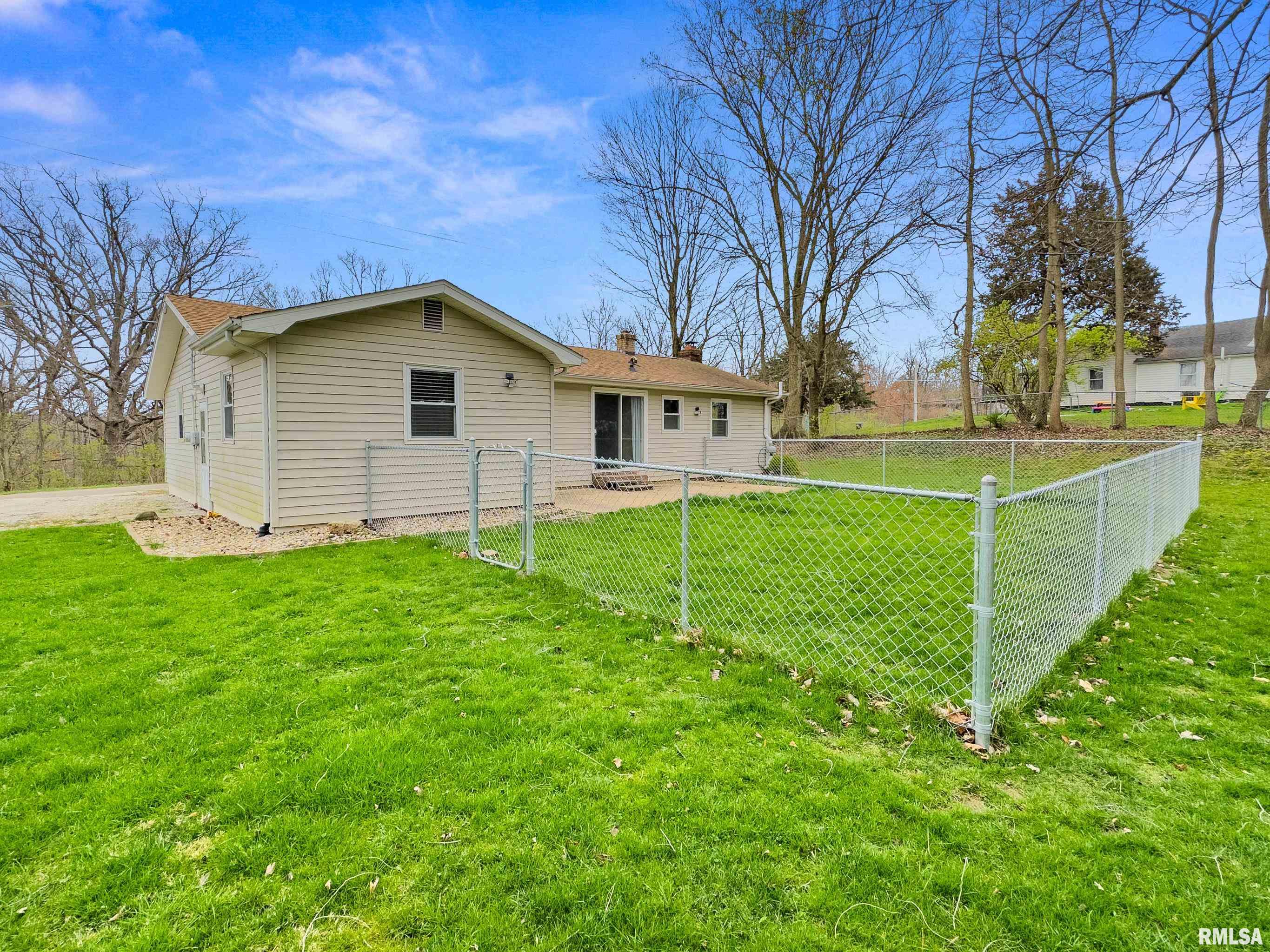 23865 Veterans Road Morton, IL 61550 - Photo 5 of 33 Gallery Image 5