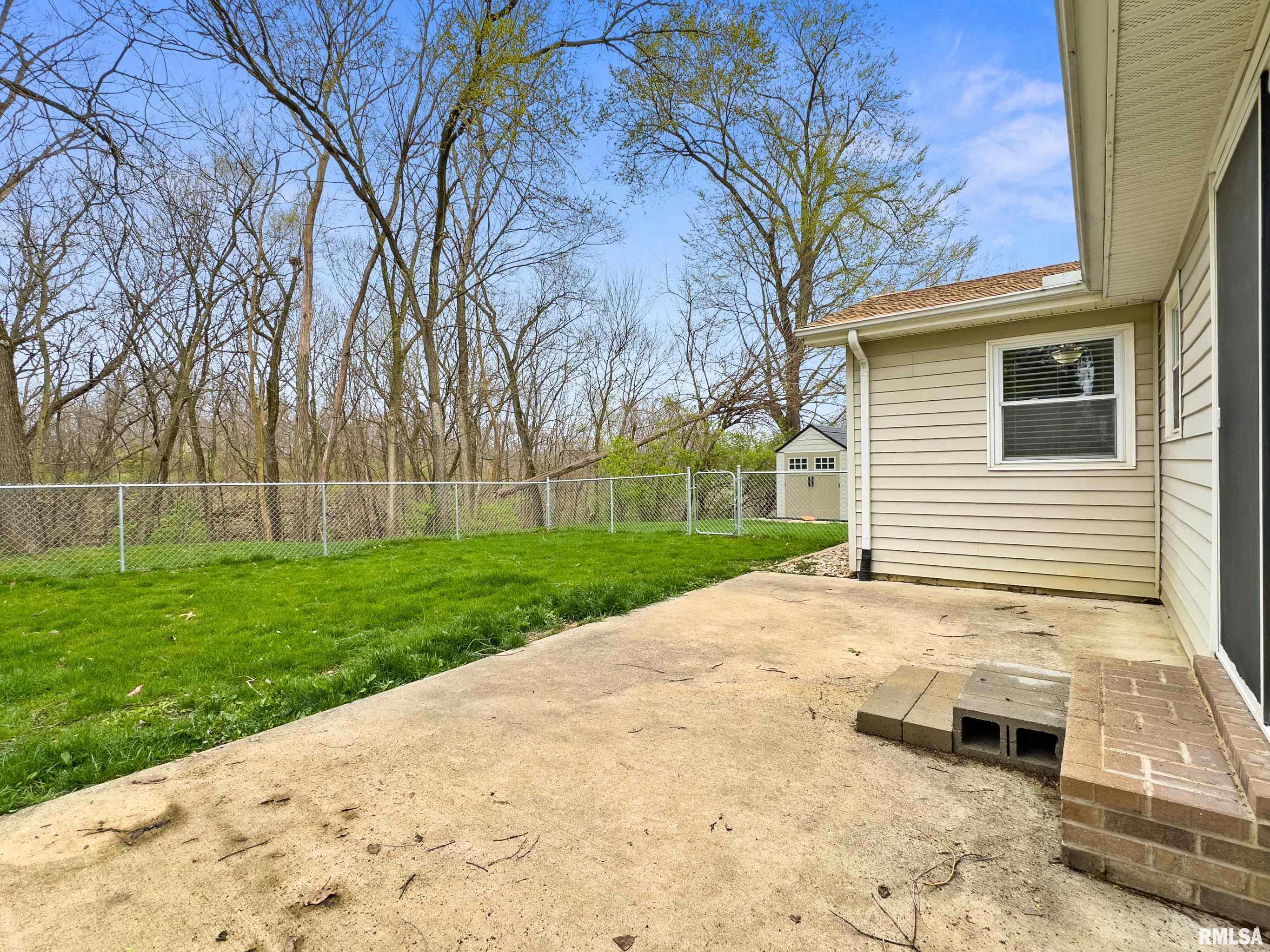 23865 Veterans Road Morton, IL 61550 - Photo 9 of 33 Gallery Image 9
