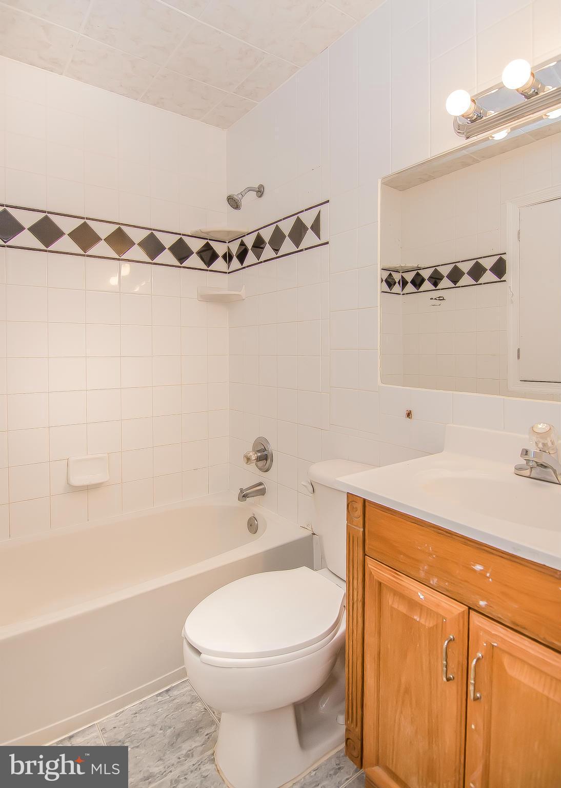 9858 Buckner Road Manassas, VA 20110 - Photo 11 of 14 Bath