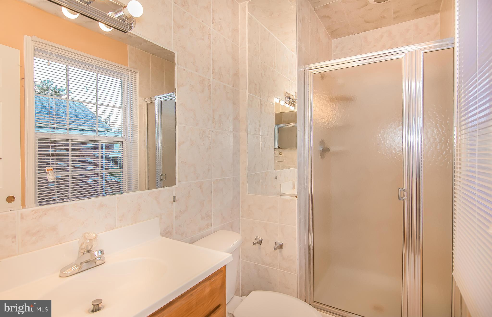9858 Buckner Road Manassas, VA 20110 - Photo 10 of 14 Bath (Master)
