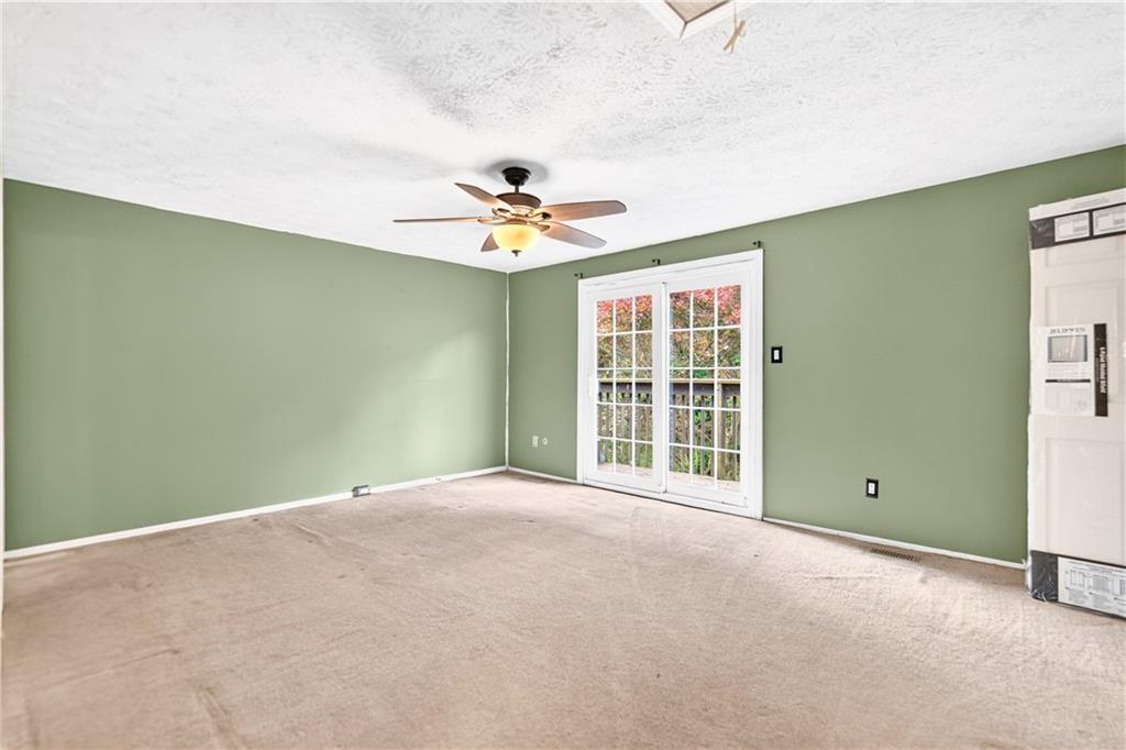 480 Hunting Creek Road Canonsburg, PA 15317 - Photo 18 of 32 Primary bedroom