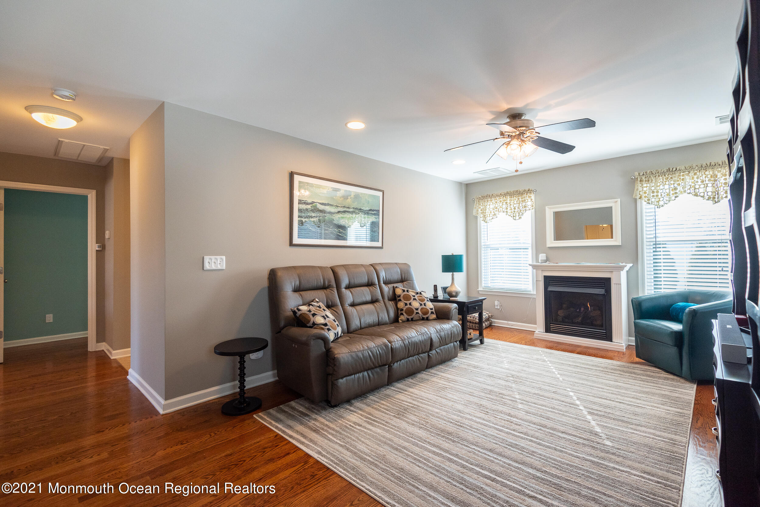 187 Pinewood Road Toms River, NJ 08753 - Photo 13 of 30 Family 2