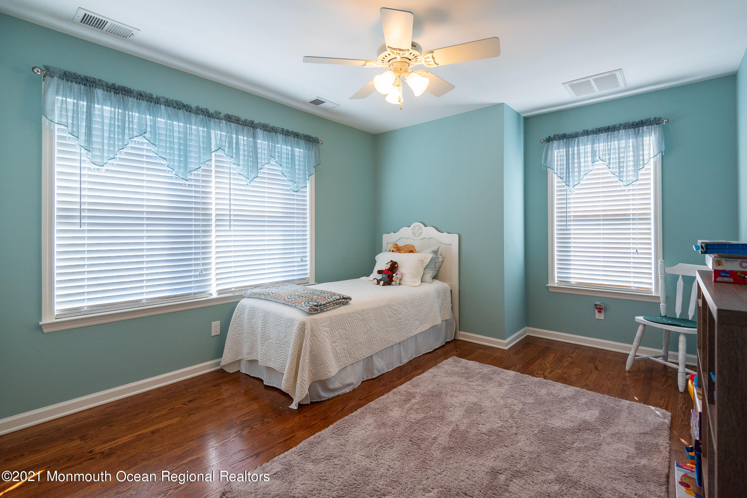 187 Pinewood Road Toms River, NJ 08753 - Photo 15 of 30 Bed 1