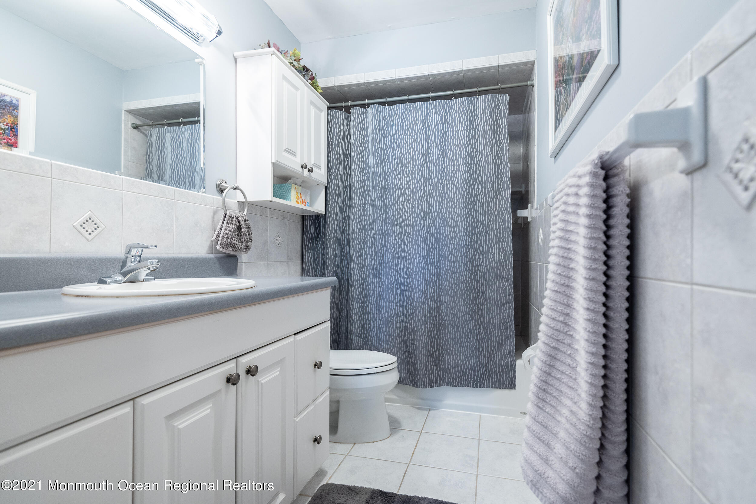 187 Pinewood Road Toms River, NJ 08753 - Photo 20 of 30 Bath 2