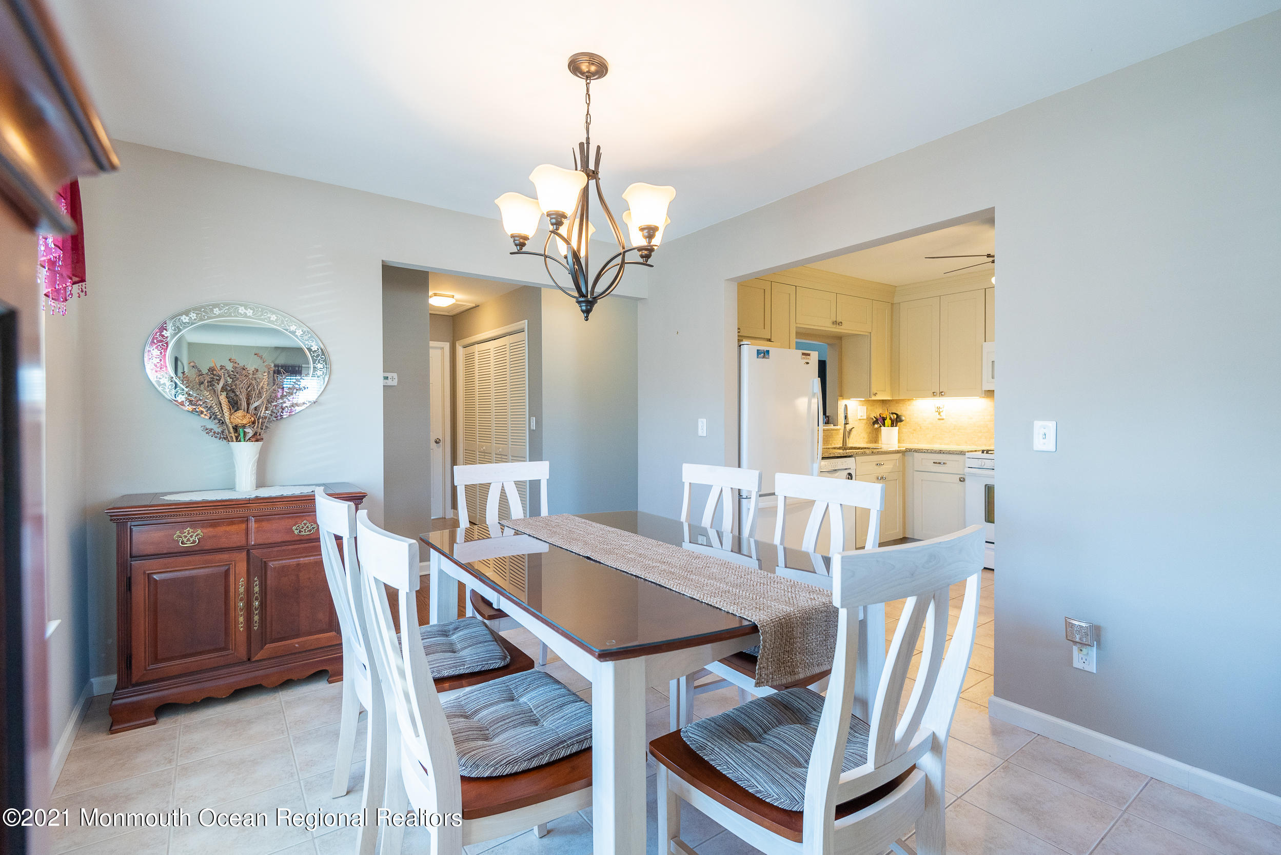 187 Pinewood Road Toms River, NJ 08753 - Photo 9 of 30 Dining 1