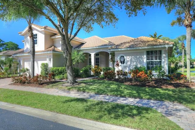 $599,000 | 1080 Buckhead Drive Southwest, Vero Beach, FL 32968