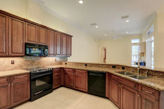 $599,000 | 1080 Buckhead Drive Southwest, Vero Beach, FL 32968