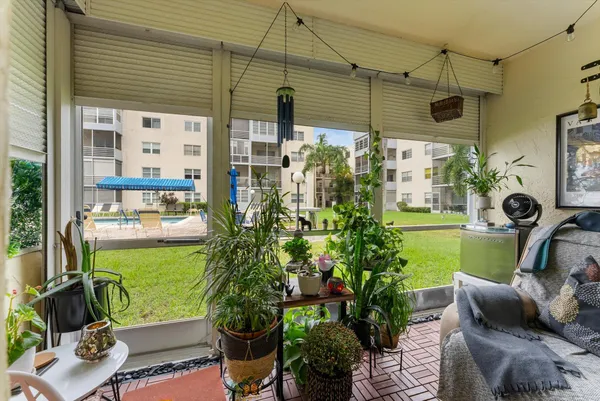 $1,900 | 7500 Northwest 30th Place, Unit 123, Sunrise, FL 33313