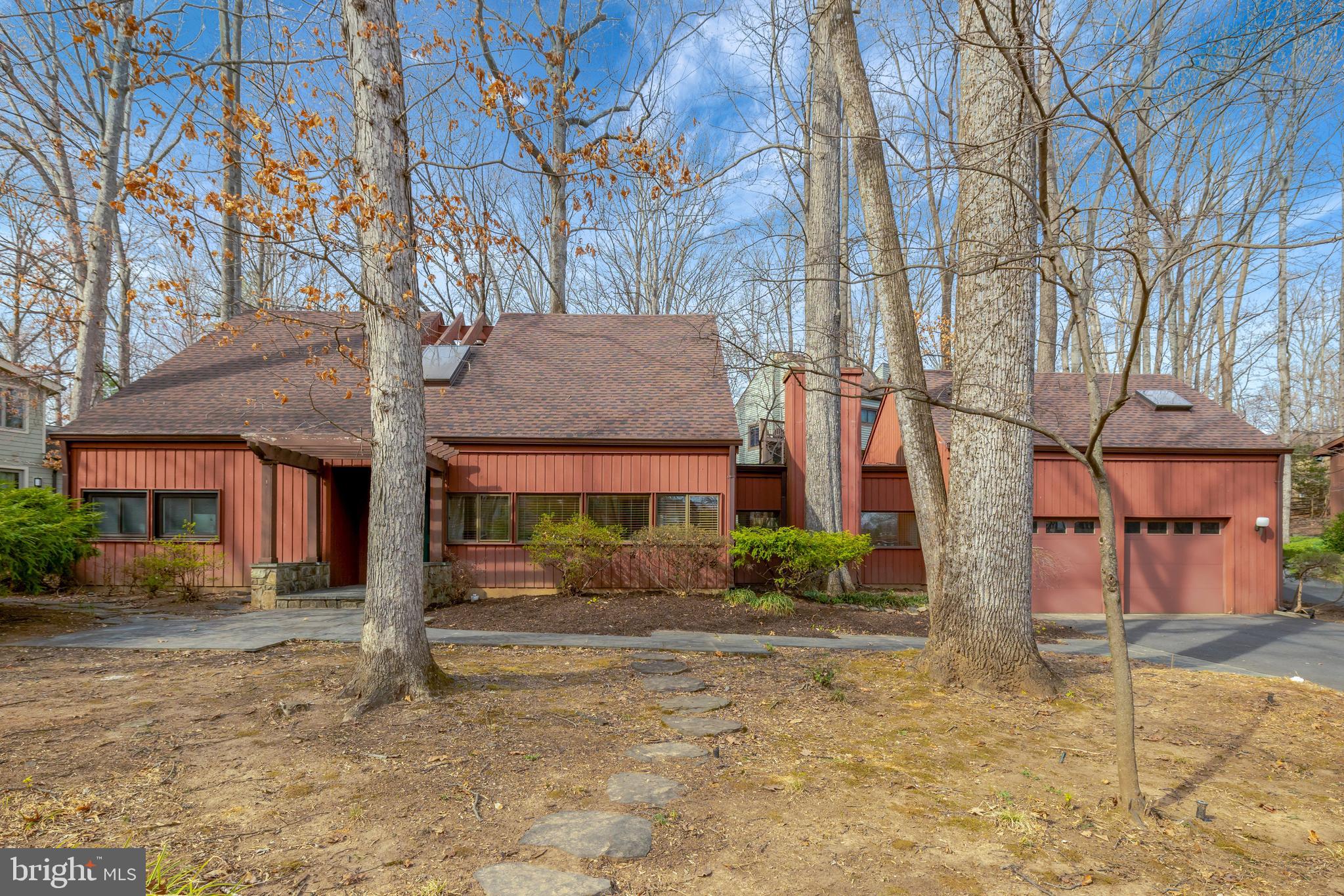 1941 Upper Lake Drive Reston, VA 20191 - Photo 2 of 51