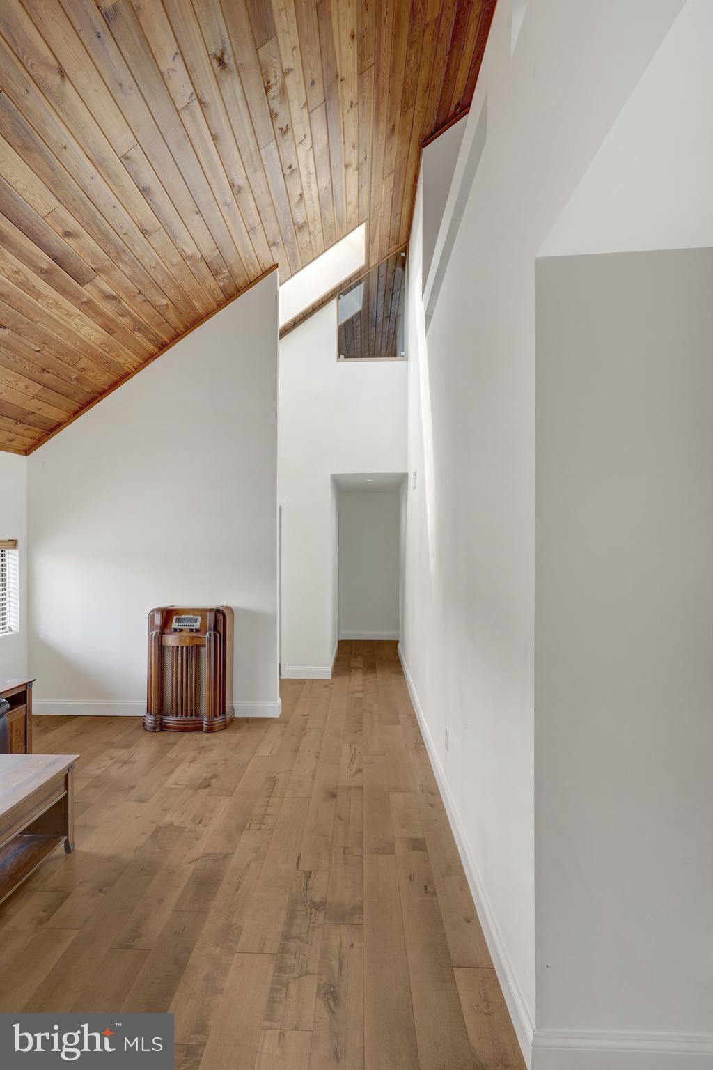 1941 Upper Lake Drive Reston, VA 20191 - Photo 8 of 51 a view of a livingroom with wooden floor