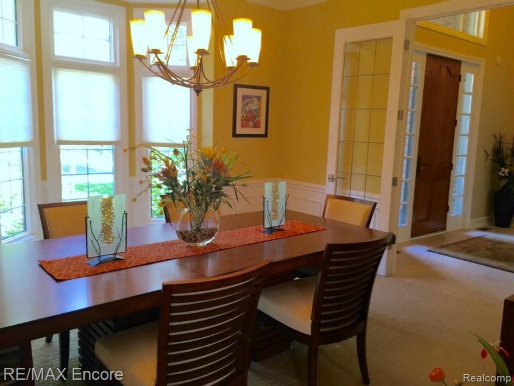 7789 Fieldstone Ridge Clarkston, MI 48348 - Photo 11 of 57 Good Dining room.jpg