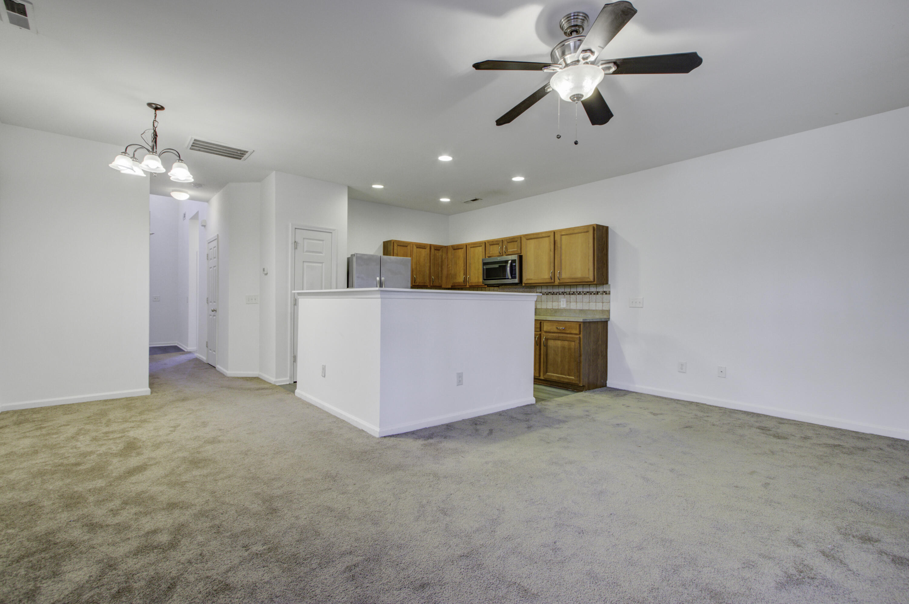 109 Woodward Road Goose Creek, SC 29445 - Photo 5 of 25 109 Woodward Rd, Goose Creek SC (6)