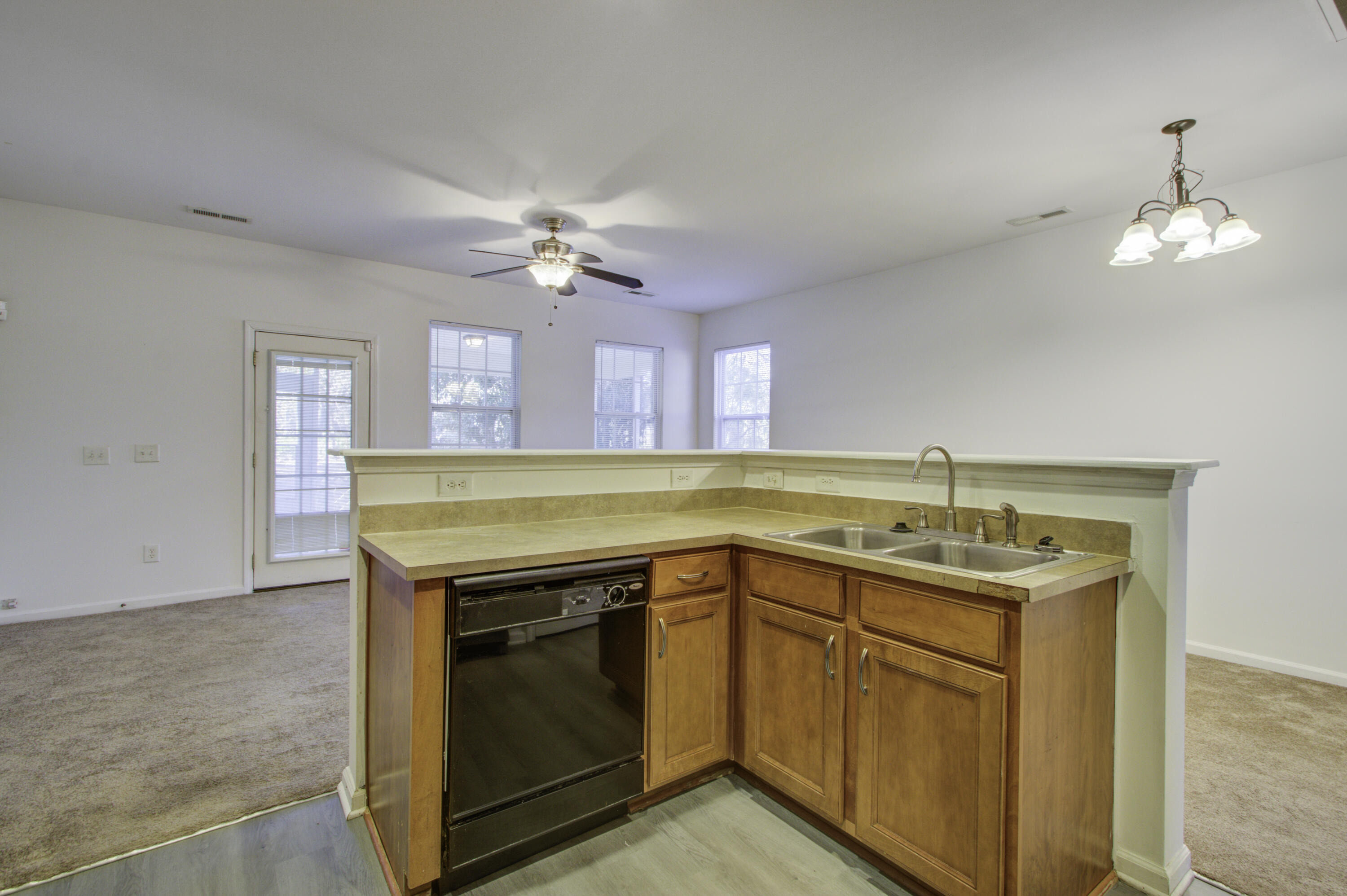 109 Woodward Road Goose Creek, SC 29445 - Photo 7 of 25 109 Woodward Rd, Goose Creek SC (11)