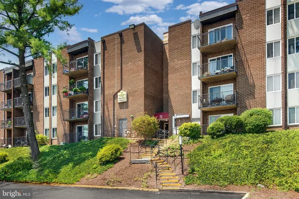 $2,600 | 75 South Reynolds Street, Unit 101, Alexandria, VA 22304